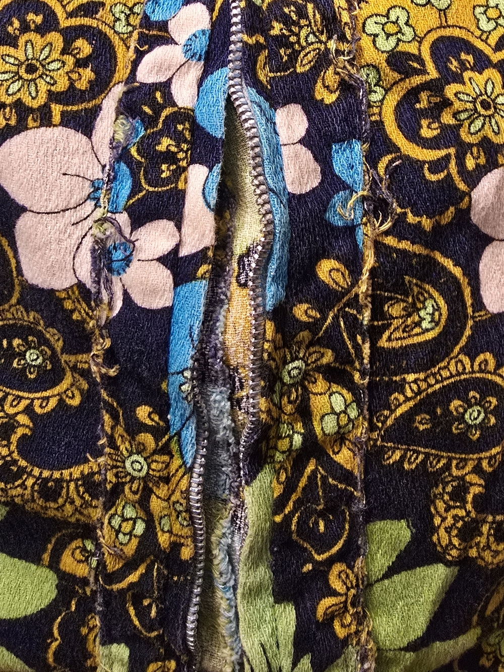 Vintage 70s Floral Romper Psych Mod Hippie Daisy Print Mini Jumpsuit Blue Green - Picture 15 of 15